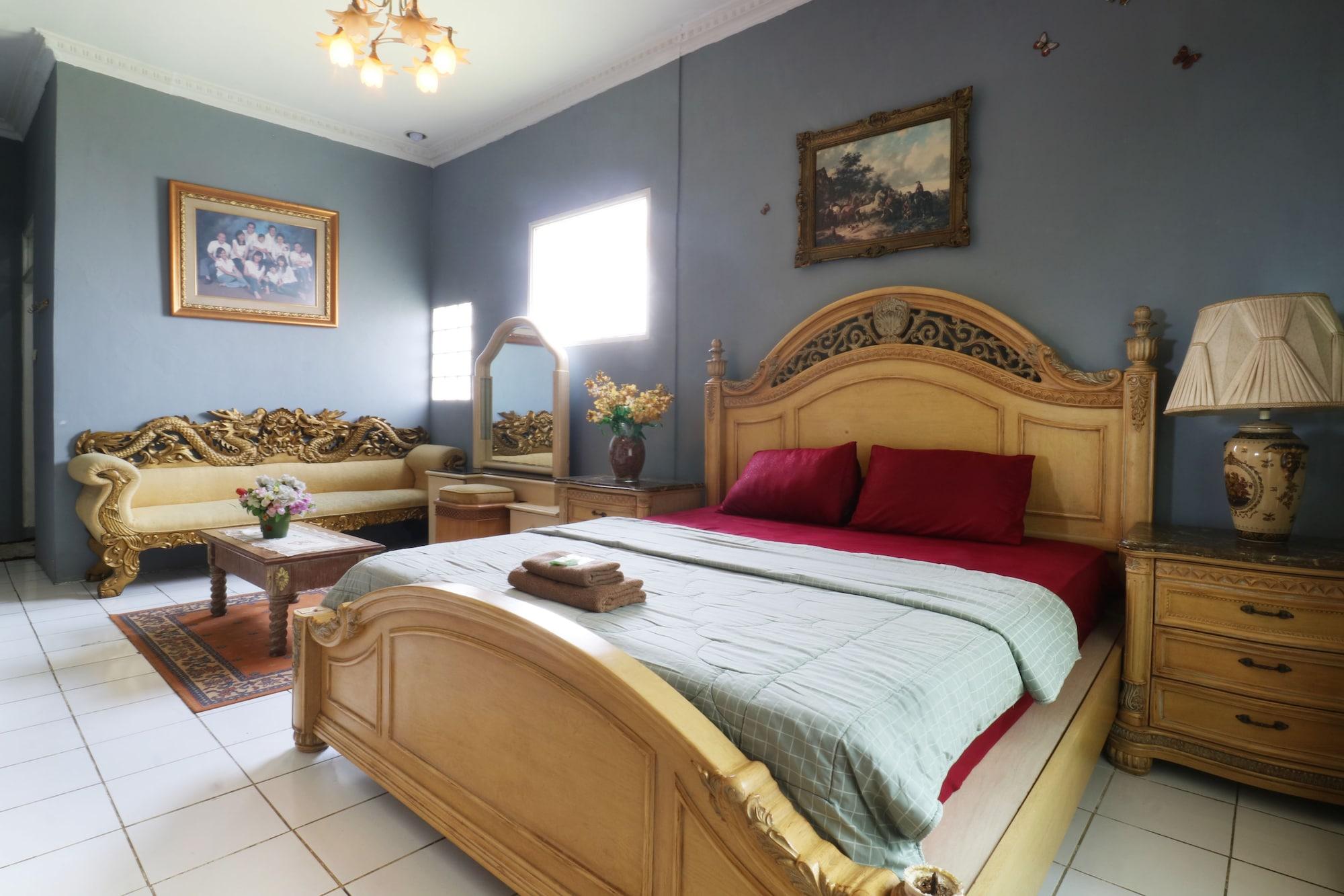 Villa Sri Manganti Джакарта Екстериор снимка