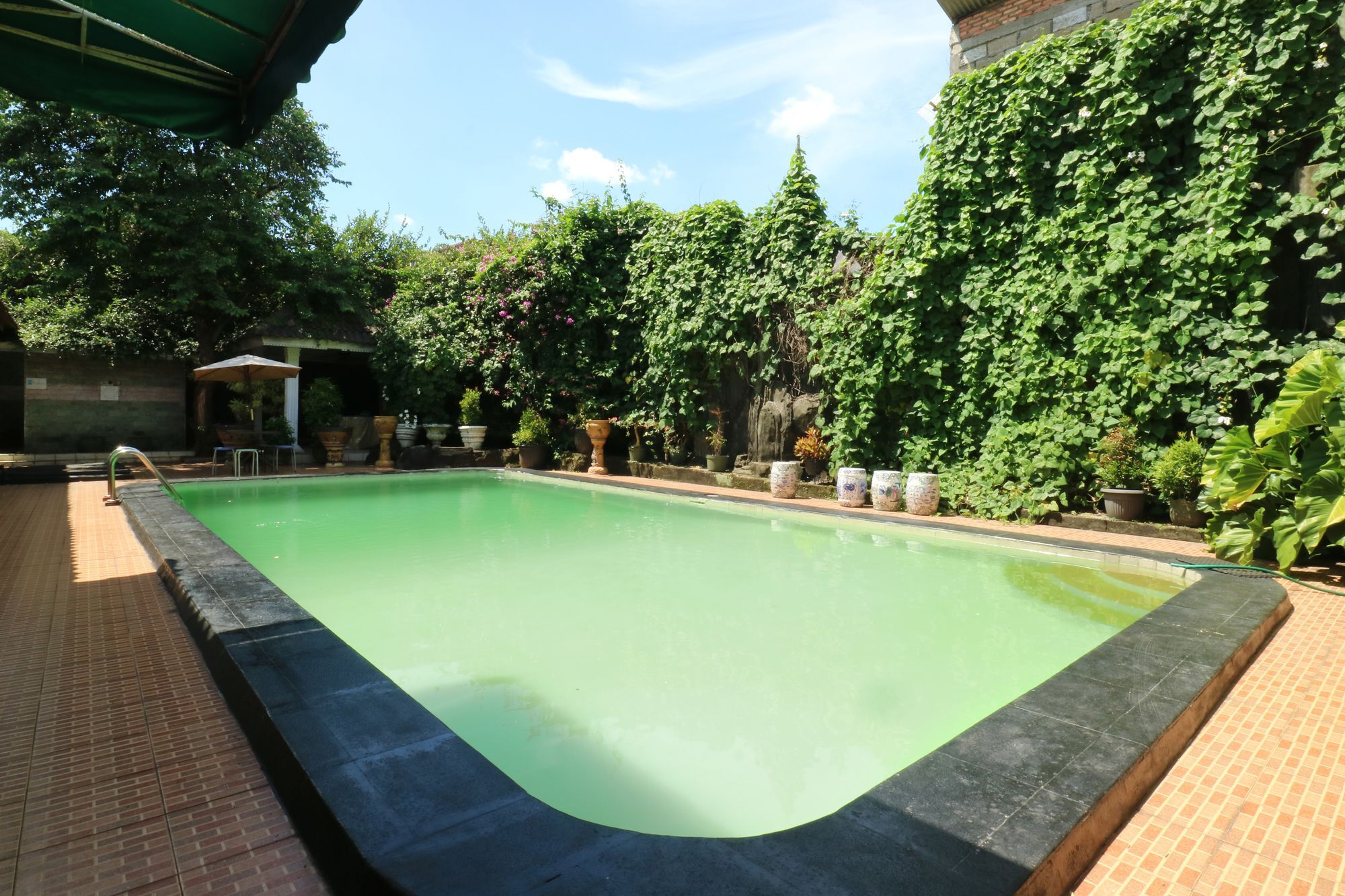 Villa Sri Manganti Джакарта Екстериор снимка