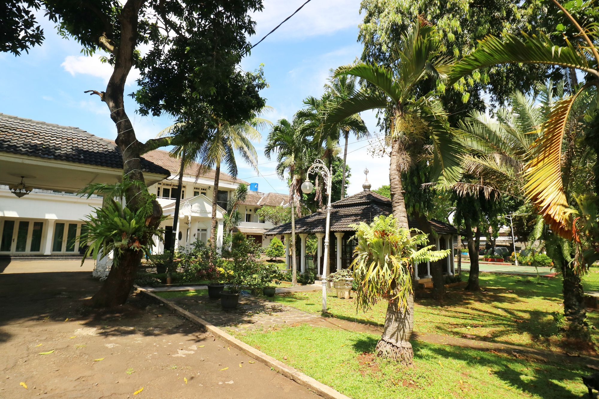 Villa Sri Manganti Джакарта Екстериор снимка